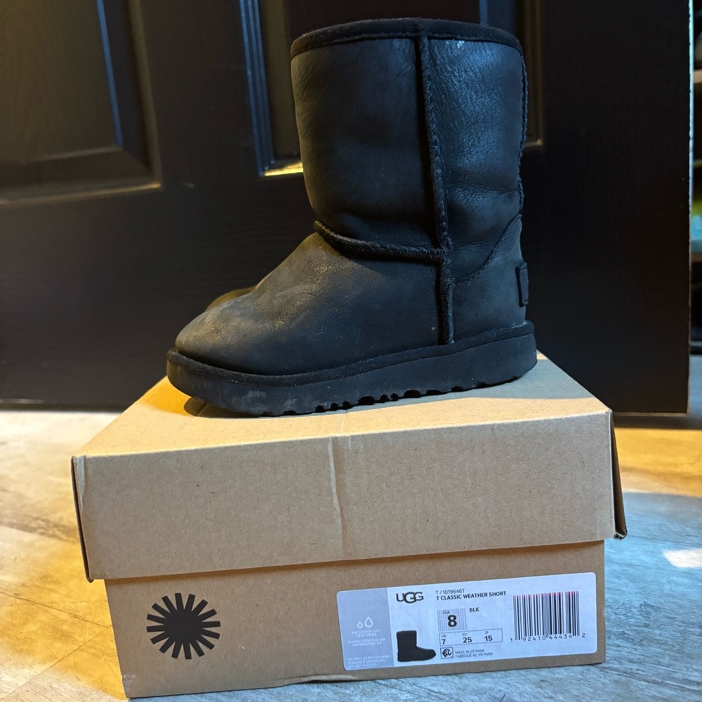 UGG Toddler Black Winter Boots Unisex